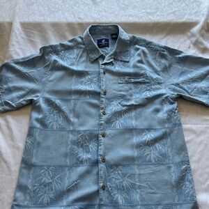 Caribbean Joe Blue Casual Button Down Shirt with Floral Print size m